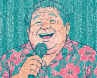 Lionel Yarwood berkemeja bunga, bernyanyi dengan mikrofon.